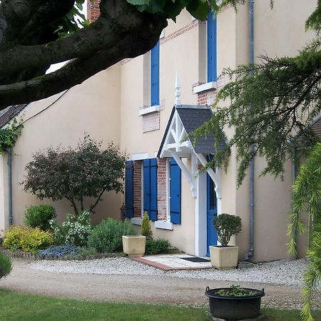 Loire, Chateaux, Et Vignes Onzain Room photo